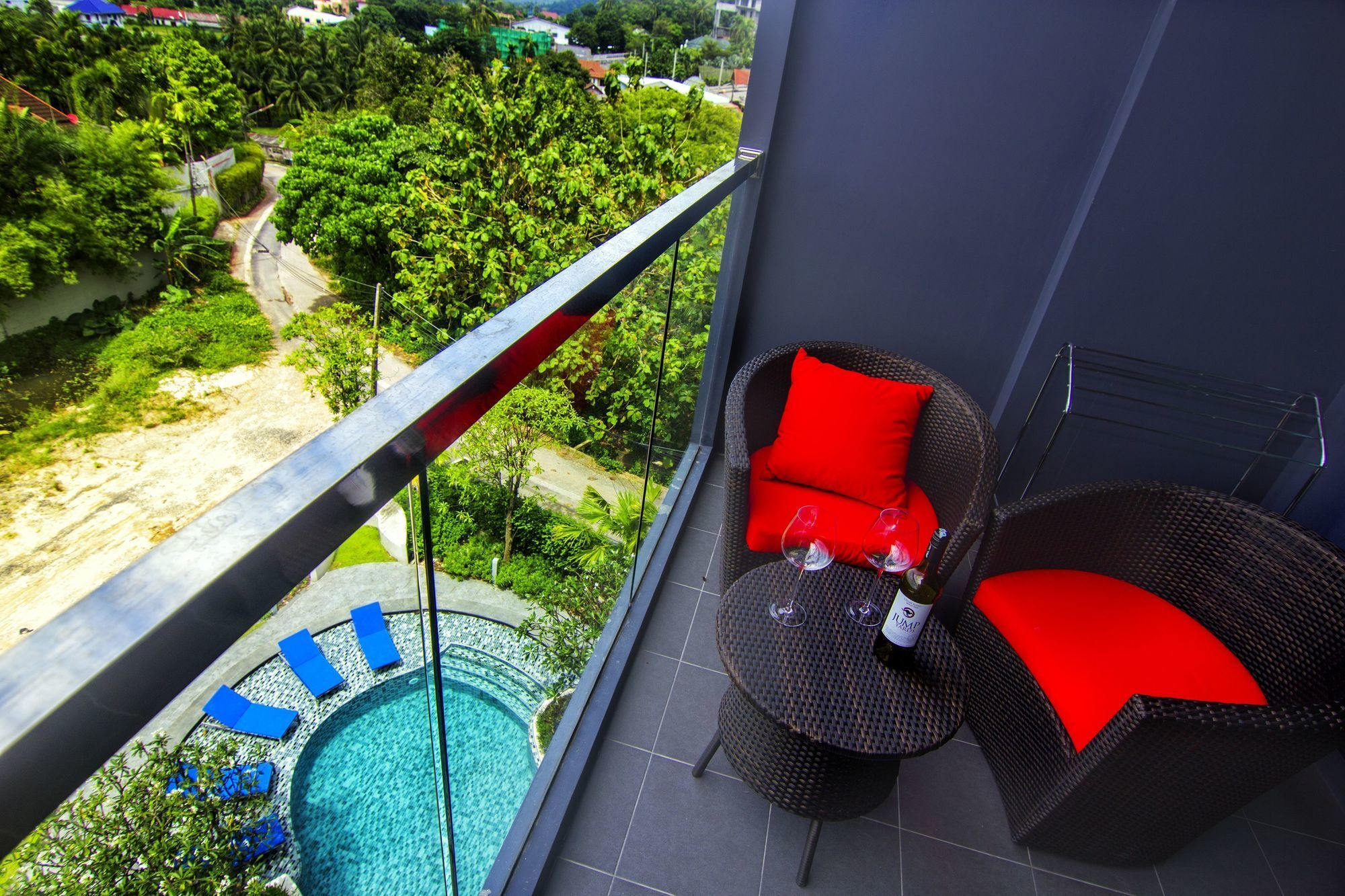 The Aristo By Holy Cow 201 Apartman Phuket Kültér fotó